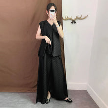 Load image into Gallery viewer, LANMREM 2019 Summer New Fashion Temperament Women Loose Plus Casual Pleated Sleeveless Vest Loose Wide Leg Pants Suit TC194